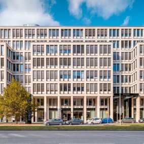 Rohan Business Center, Praha 8 Karlín, Rohanské nábřeží 15