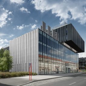 BLOX Workspace, Praha 6 Dejvice, Evropská 11