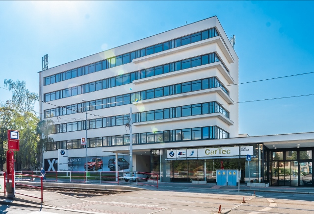 Průběžná 76, Praha 10 Strašnice